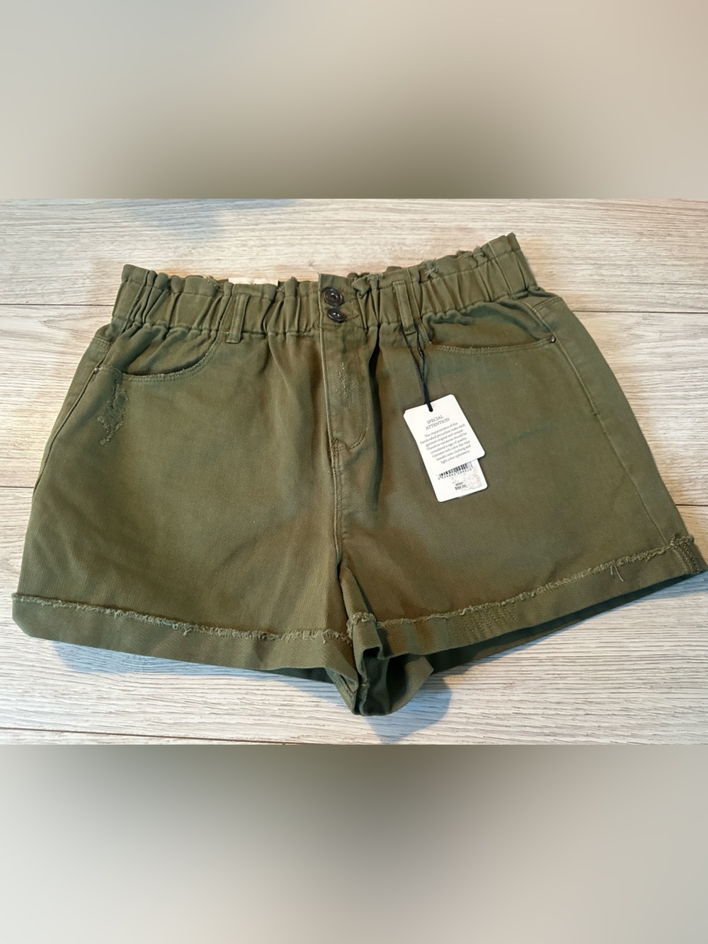 Brand New a loves a Paper Bag Short High-Waist Olive Green Women's Casual Shorts